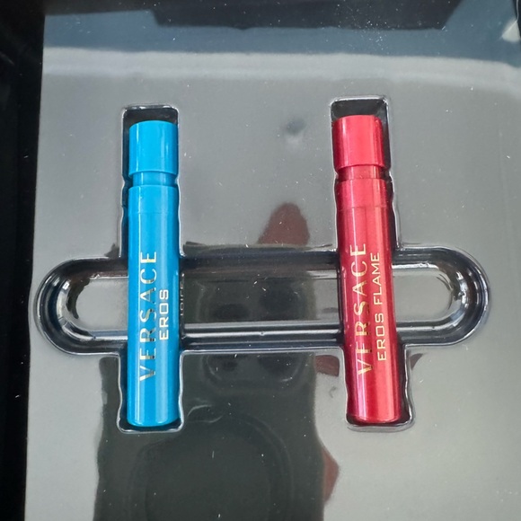 NEW 2 pc set Versace Eros & Eros Flame .03 oz/ 1 ml each ~ edt spray samples - Picture 2 of 4